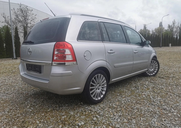 Opel Zafira cena 13900 przebieg: 227000, rok produkcji 2008 z Sianów małe 191
